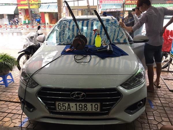 Dán phim cách nhiệt Cần Thơ