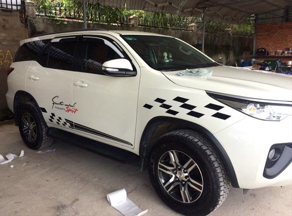Thiết kế tem xe ô tô Cần Thơ